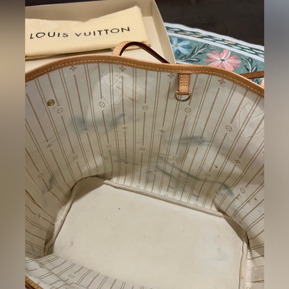 Louis Vuitton Damier Azur Neverfull MM (2012) - Picture 13 of 16